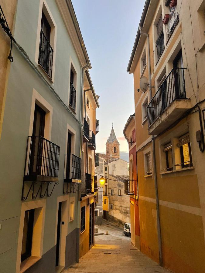 Ateneo Cuenca Suites Con Cocina En El Casco Historico Luaran gambar