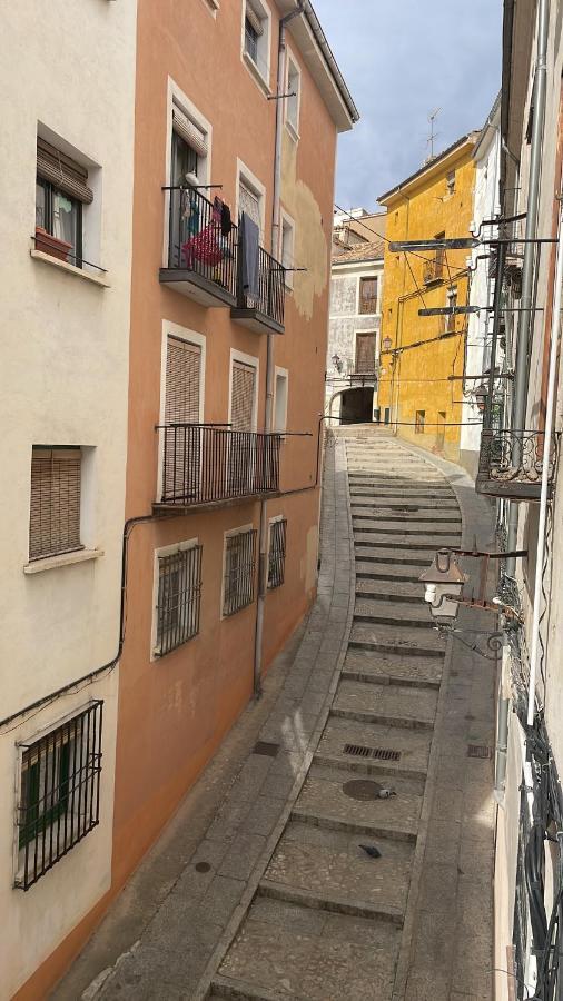 Ateneo Cuenca Suites Con Cocina En El Casco Historico Luaran gambar