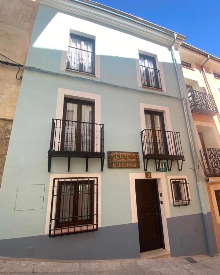 Ateneo Cuenca Suites Con Cocina En El Casco Historico Luaran gambar
