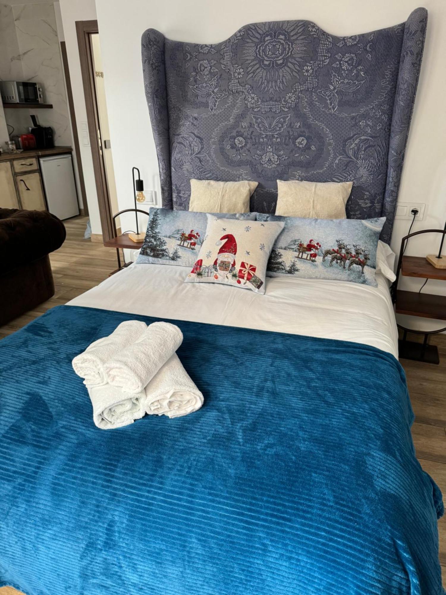 Ateneo Cuenca Suites Con Cocina En El Casco Historico Luaran gambar
